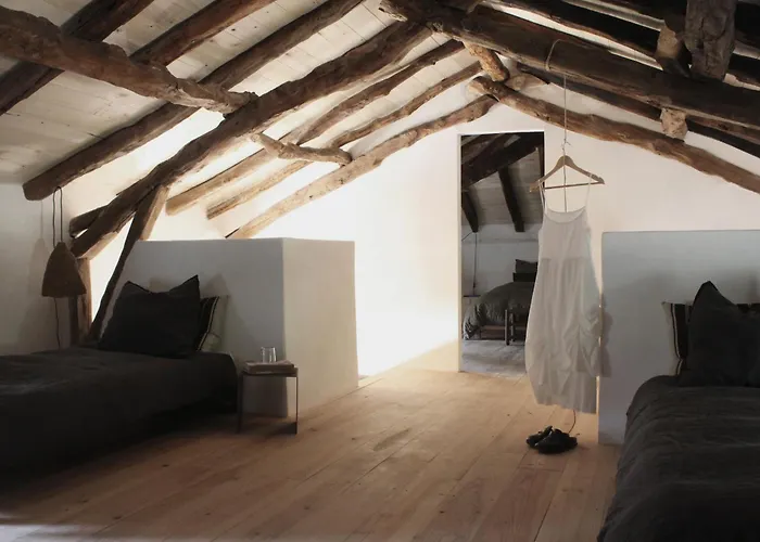 Vestiges, Ancien Corps De Ferme Renove Selon L\'Esprit Wabi-Sabi