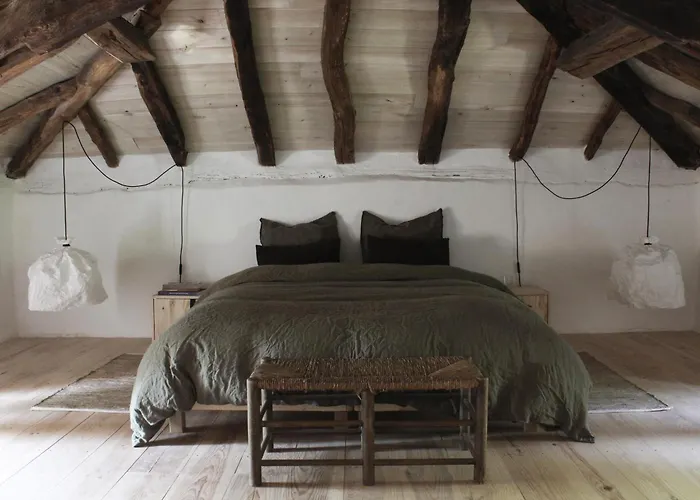 Vestiges, Ancien Corps De Ferme Renove Selon L\'Esprit Wabi-Sabi