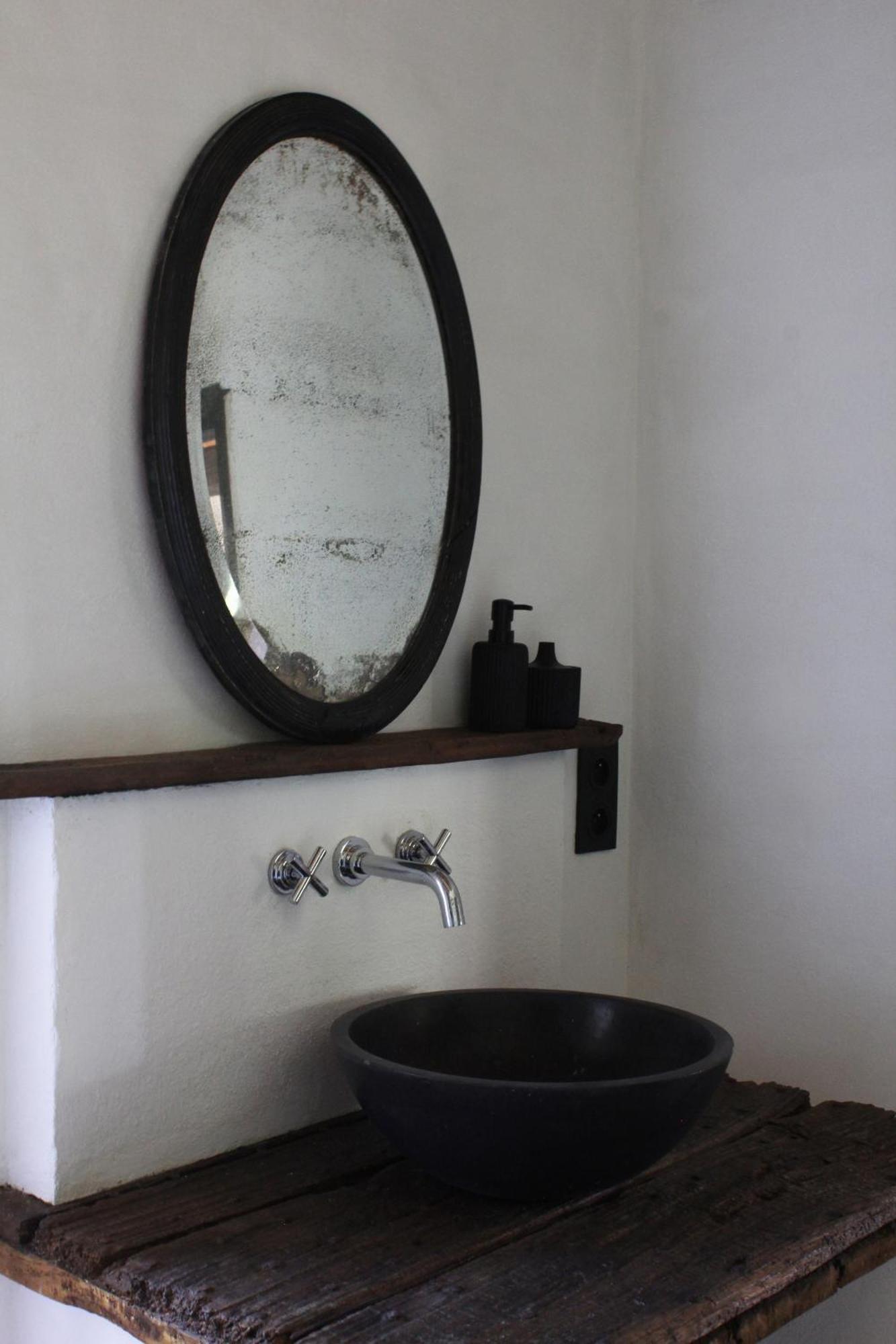 Vestiges, Ancien Corps De Ferme Renove Selon L'esprit Wabi-sabi Hébergement de vacances *